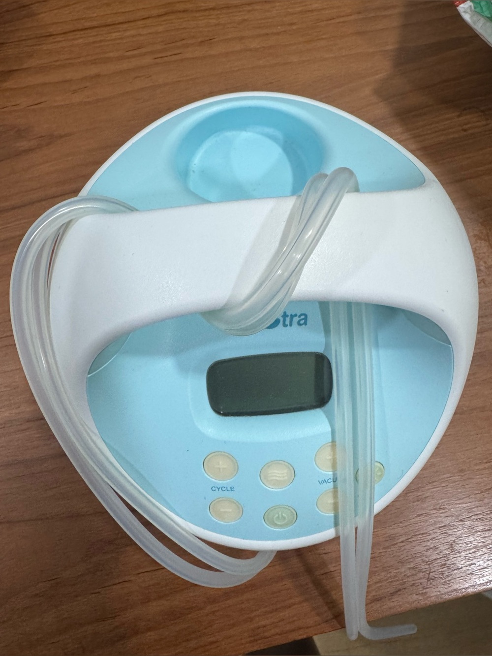 Spectra S1 plus Electric Breast Pump in Light Blue and White with accessories